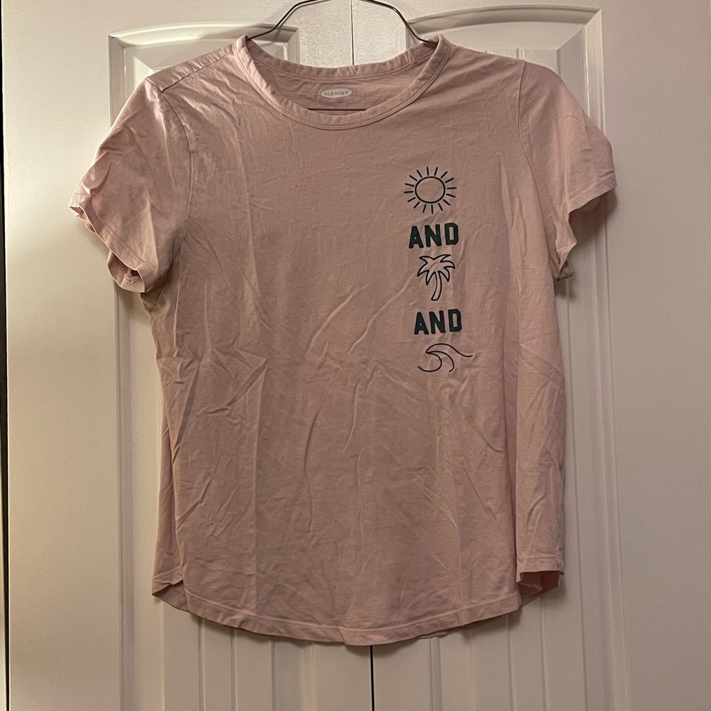 Old navy tee